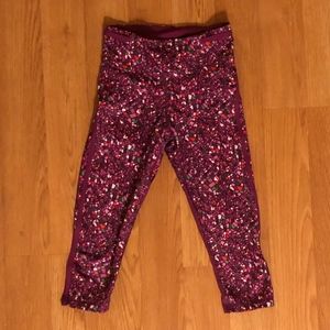Womens Size 2 Lululemon Capris - Brand New